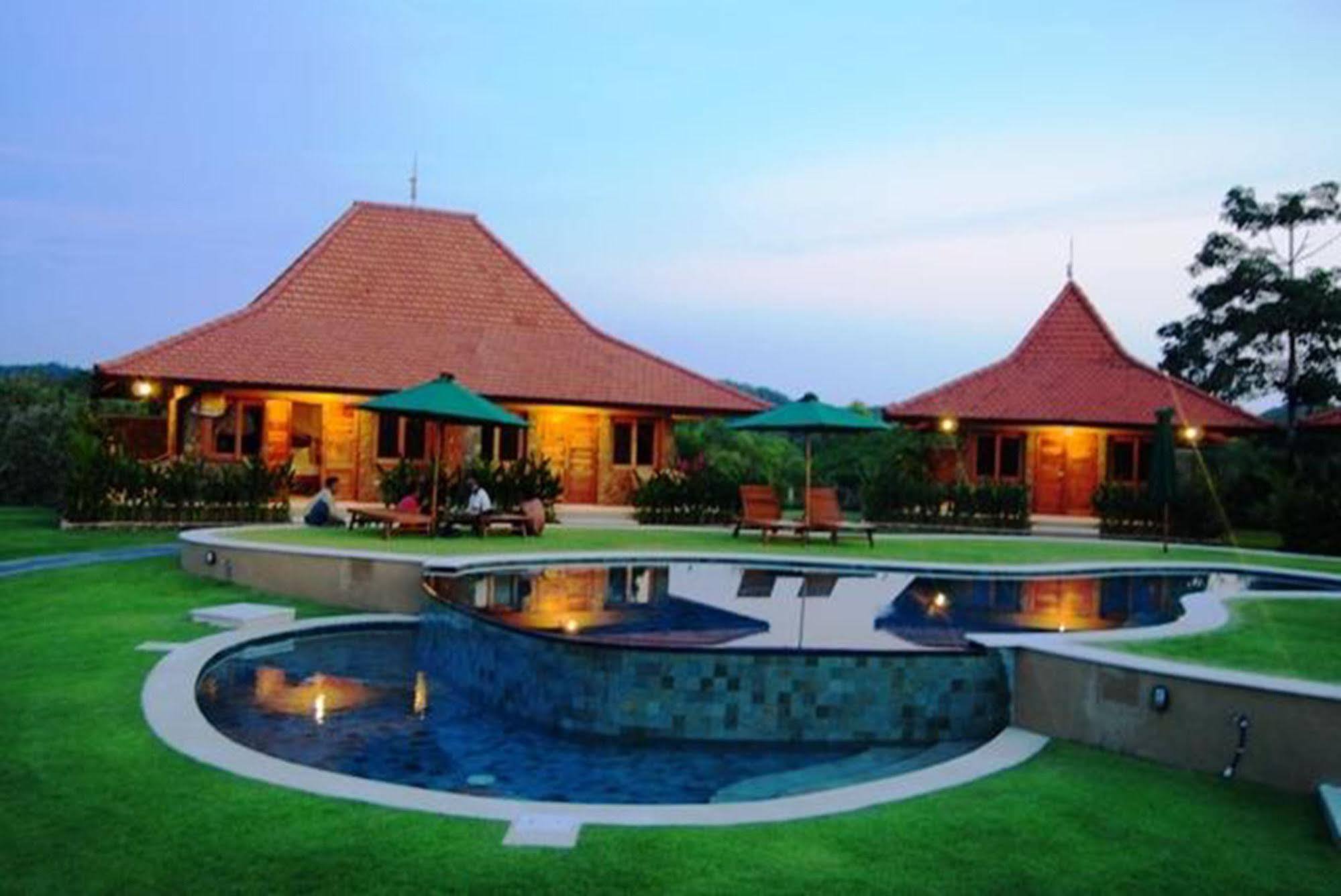 Three Monkeys Villas Pecatu  Ngoại thất bức ảnh